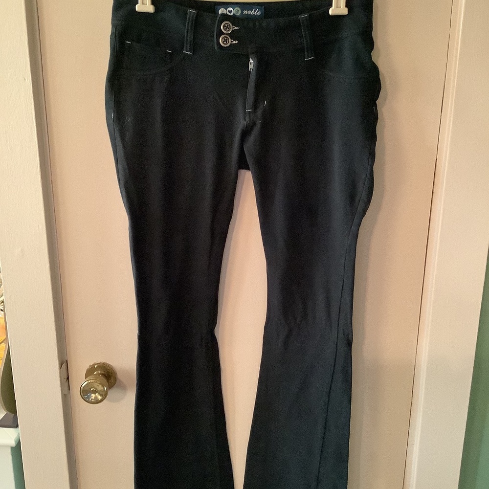 Black leggings boot cut. Size 11